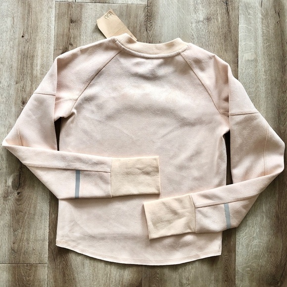 H&M, Run Like No One Is Watching, Cropped, Sweatshirt, Size XS, New With Tags - Picture 12 of 16